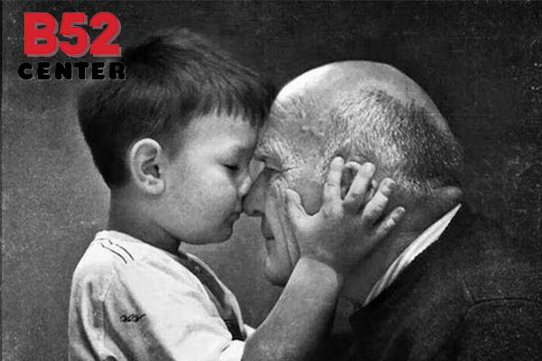 B52 giải mã đàn ông con trai nằm mơ thấy ông nội đã khuất